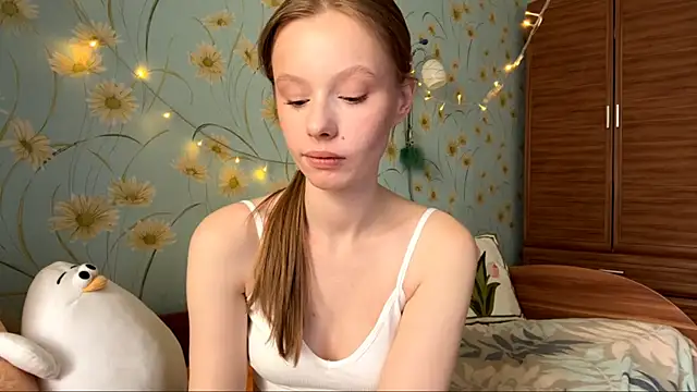 BeckyDwinell online show from 03/01/25, 08:23