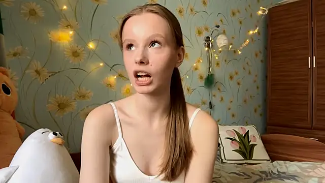 BeckyDwinell online show from 03/05/25, 11:28