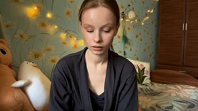 BeckyDwinell online show from 03/07/25, 01:29