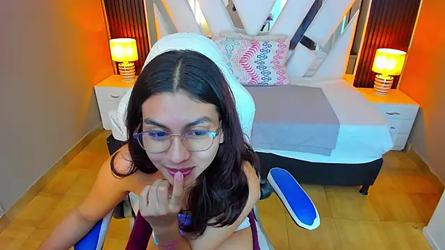 Cristin Petite online show from 03/21/25, 02:29