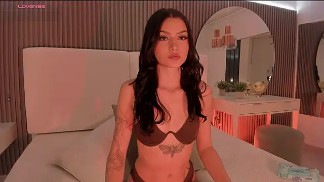 Giselle royy online show from 10/17/25, 09:06