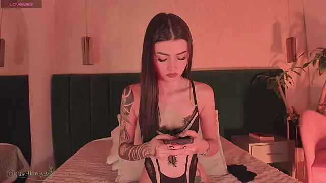 Giselle royy online show from 06/25/26, 01:26