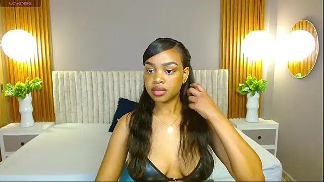 TianaSky online show from 03/18/25, 07:42