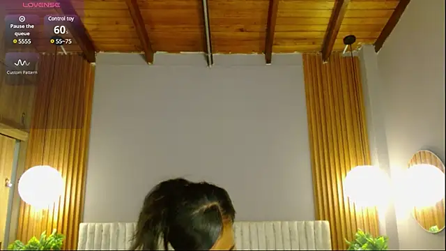 TianaSky online show from 03/22/25, 08:04