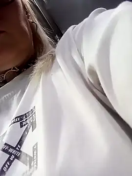 CandieGilson   online show from 11/24/25, 10:48