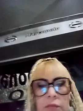 CandieGilson   online show from 12/01/25, 10:31