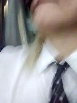 CandieGilson   online show from 12/04/25, 10:46