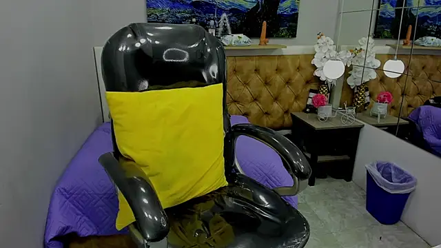 Estiv18  online show from 09/16/25, 03:40