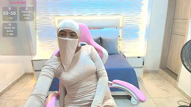 Zafira kazenn online show from 03/07/25, 02:15