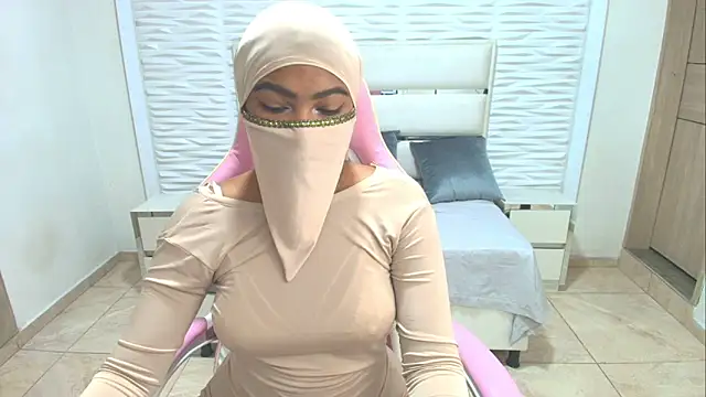 Zafira kazenn online show from 03/15/25, 07:53