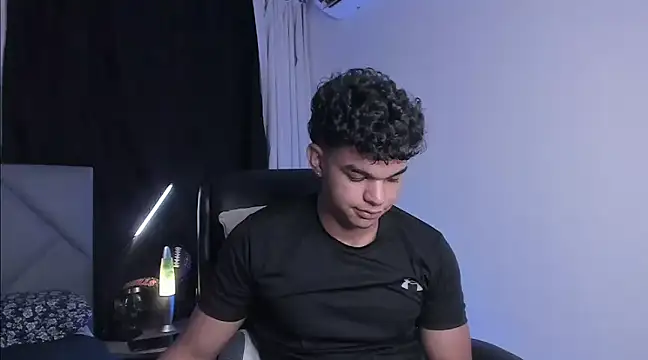 Snapshot of samm_sv chatting on 02/15/25, 12:15 samm sv online show from 02/15/25, 12:15