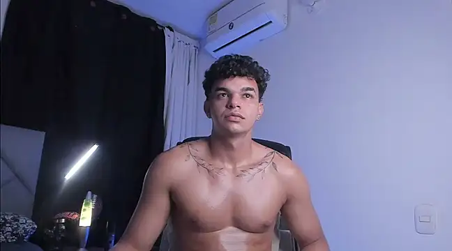 Snapshot of samm_sv chatting on 02/15/25, 03:20 samm sv online show from 02/15/25, 03:20