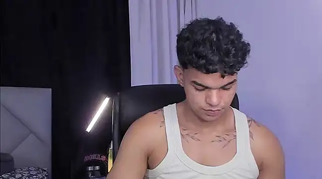 Snapshot of samm_sv chatting on 02/23/25, 04:07 samm sv online show from 02/23/25, 04:07