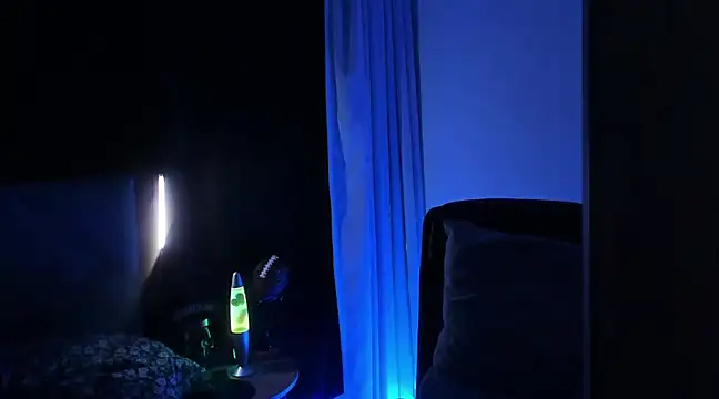 Snapshot of samm_sv chatting on 03/20/25, 06:19 samm sv online show from 03/20/25, 06:19