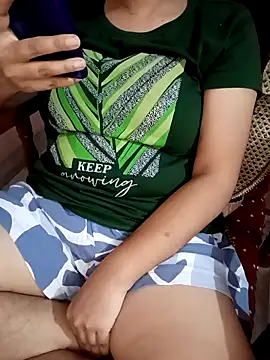 Snapshot of Mannat-222 chatting on 10/03/25, 01:41 Mannat-222 online show from 10/03/25, 01:41