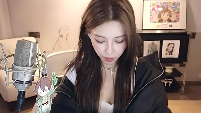 Ginny-bb online show from 02/23/25, 06:01