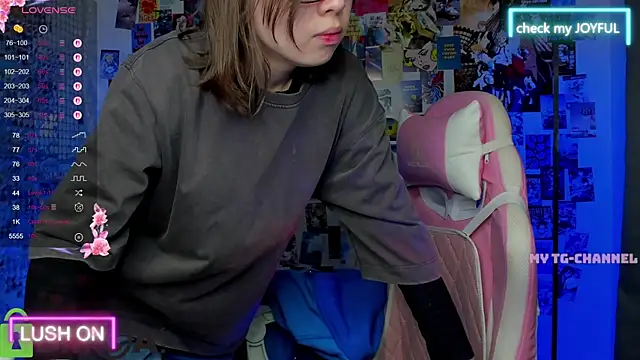 Chio Mio online show from 09/19/25, 02:13