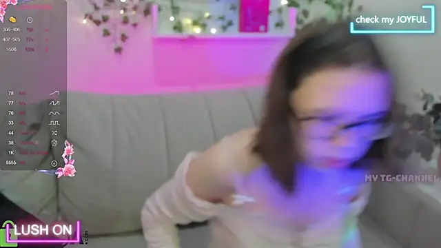 Chio Mio online show from 10/04/25, 02:42