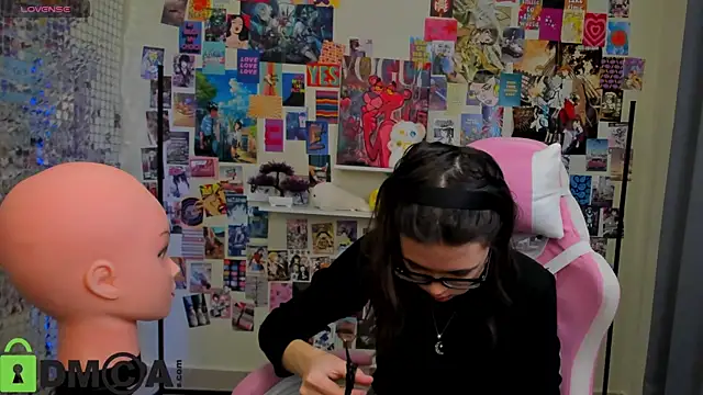 Chio Mio online show from 10/31/25, 02:12