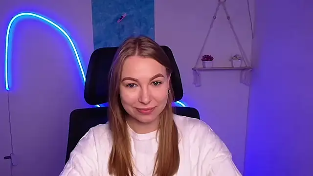 Snapshot of Dana_flowers chatting on 11/03/25, 06:36 Dana flowers online show from 11/03/25, 06:36