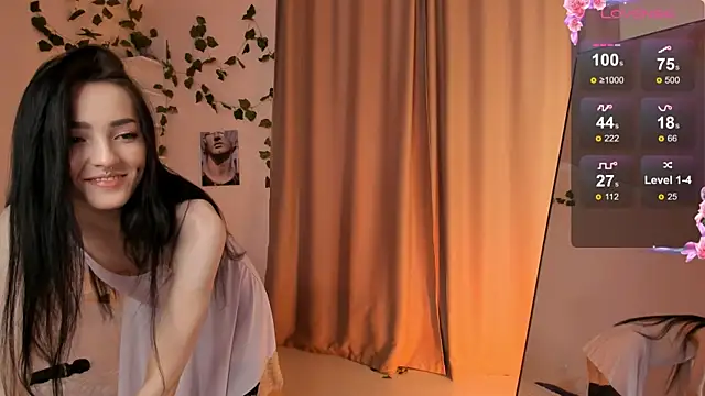 Snapshot of Bella__Faith chatting on 03/05/25, 09:05 Bella Faith online show from 03/05/25, 09:05