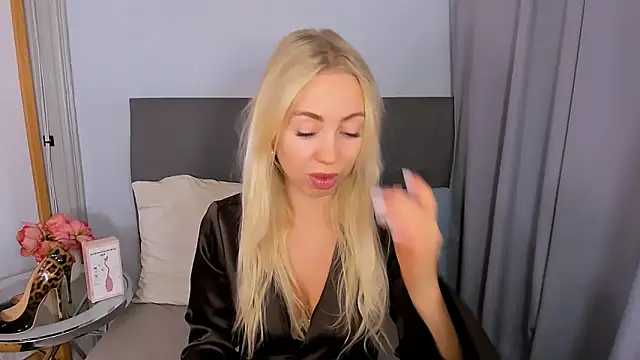 MargaritaRose online show from 05/19/26, 05:14