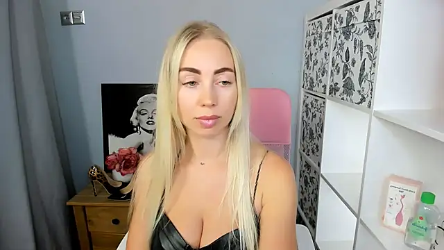 MargaritaRose online show from 07/15/26, 02:33