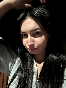 Snapshot of lunalovelee chatting on 09/23/25, 02:09 lunalovelee online show from 09/23/25, 02:09