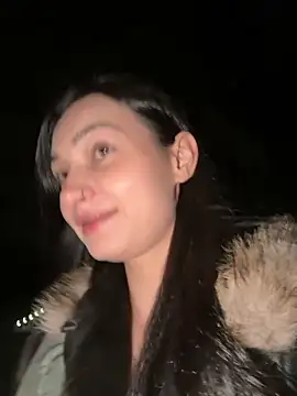 Snapshot of lunalovelee chatting on 10/21/25, 05:46 lunalovelee online show from 10/21/25, 05:46