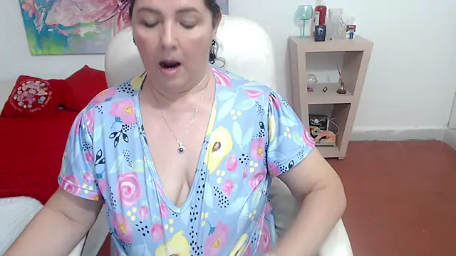 Snapshot of leonela_69 chatting on 11/02/25, 11:51 leonela 69 online show from 11/02/25, 11:51