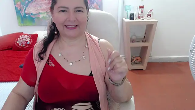 Snapshot of leonela_69 chatting on 12/04/25, 03:21 leonela 69 online show from 12/04/25, 03:21