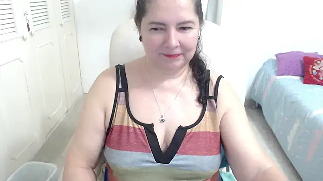 leonela 69 online show from 04/21/26, 01:29