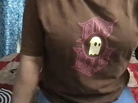 Snapshot of Meryl_Stripppp chatting on 09/21/25, 05:36 Meryl Stripppp online show from 09/21/25, 05:36