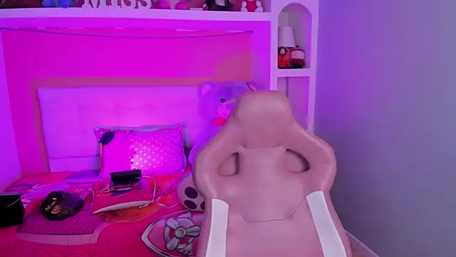 miss   megan online show from 07/07/26, 02:36