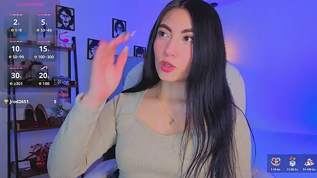 Miller Vanessa  online show from 11/17/25, 08:25