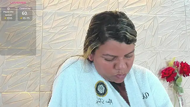 Aida-nicolle online show from 03/10/25, 04:35
