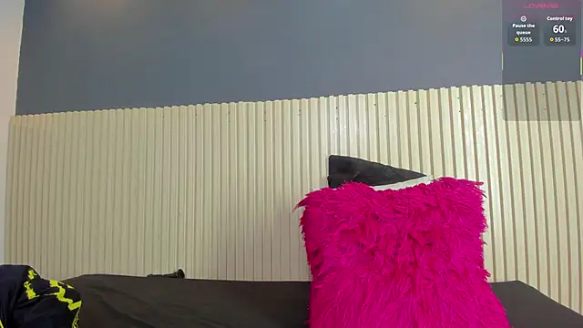 Aida-nicolle online show from 11/08/25, 09:53