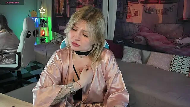 MargoBryan online show from 03/13/25, 07:50