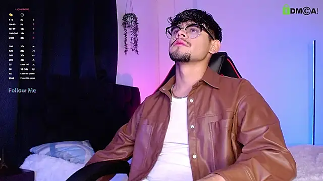 Snapshot of isaac-saenz chatting on 10/12/25, 11:15 isaac-saenz online show from 10/12/25, 11:15