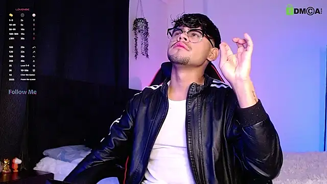 Snapshot of isaac-saenz chatting on 10/14/25, 11:05 isaac-saenz online show from 10/14/25, 11:05