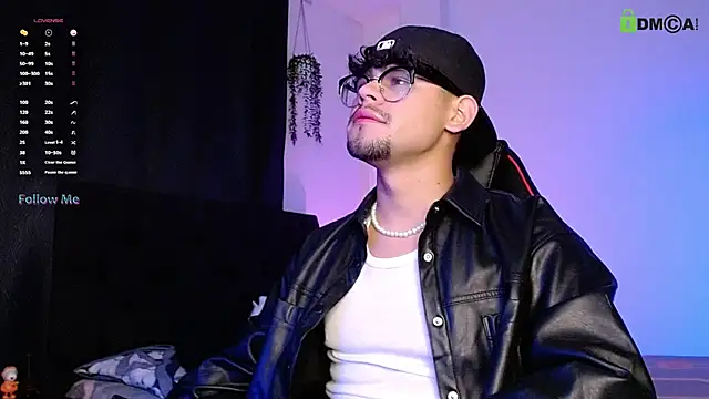 isaac-saenz online show from 11/01/25, 10:01