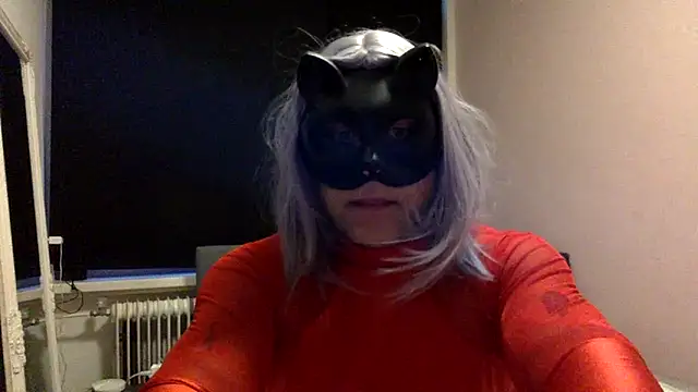 Snapshot of Bleueyez007 chatting on 02/27/25, 06:07 Bleueyez007 online show from 02/27/25, 06:07