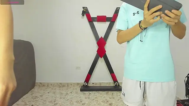 Isak Millan online show from 10/07/25, 09:56