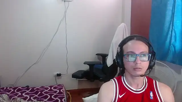 cholitohermoso online show from 03/13/25, 05:28