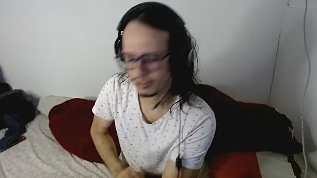 Snapshot of cholitohermoso chatting on 09/20/25, 02:40 cholitohermoso online show from 09/20/25, 02:40