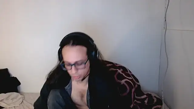 Snapshot of cholitohermoso chatting on 10/06/25, 07:33 cholitohermoso online show from 10/06/25, 07:33