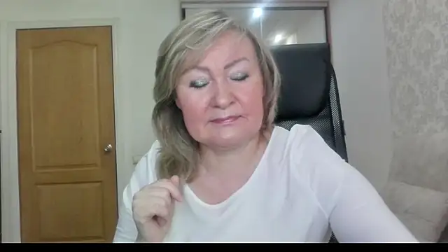 Victoria secrets  online show from 07/27/26, 05:14