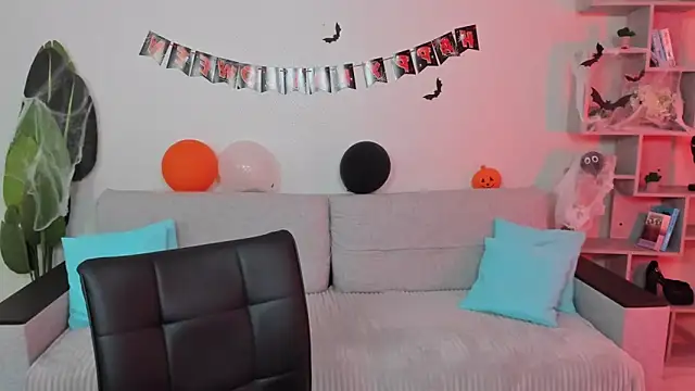 GabriellaMays online show from 10/30/25, 05:09