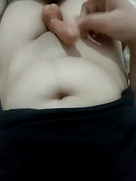 Snapshot of jamra_13 chatting on 10/30/25, 02:40 jamra 13 online show from 10/30/25, 02:40