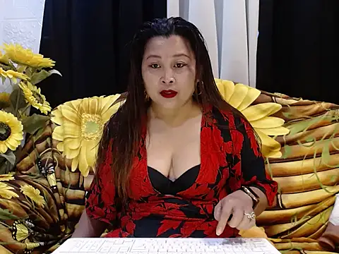 Snapshot of UrSweetClassyPinay chatting on 04/09/26, 05:07 UrSweetClassyPinay online show from 04/09/26, 05:07